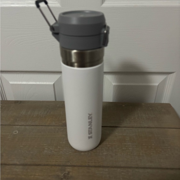Stanley Other - Stanley White and Gray Vacuum Tumbler with Carry Loop